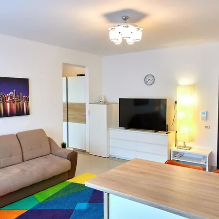 Astoria Apartment *