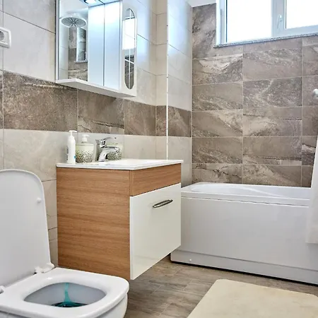 Apartamento Astoria Năvodari